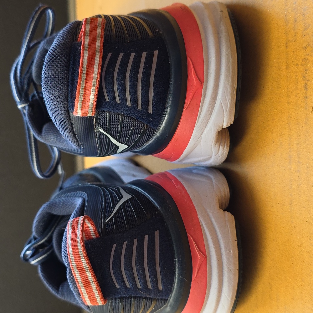 Womens's Hoka One One. Navy/Orange. 8.5 - image 4